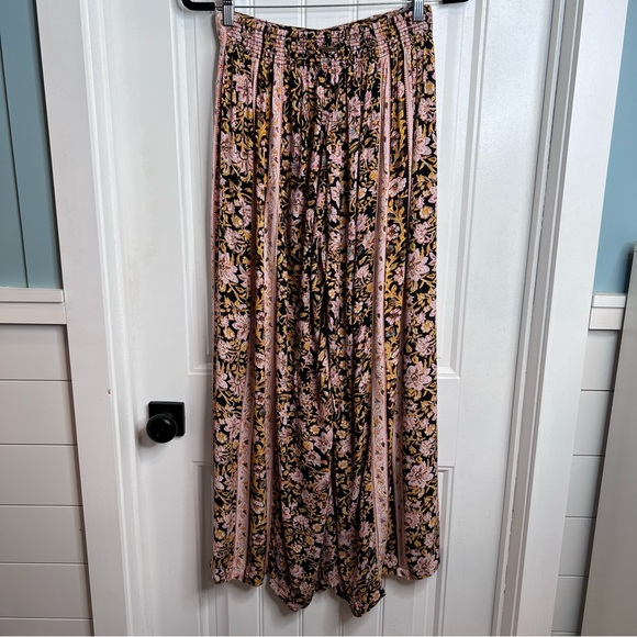 Billabong Women’s ‘Split Spirit’ Floral Print Wide Leg Pull on Pants. Medium. - Picture 4 of 15